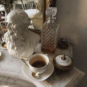 Meet your Posher, Nadia